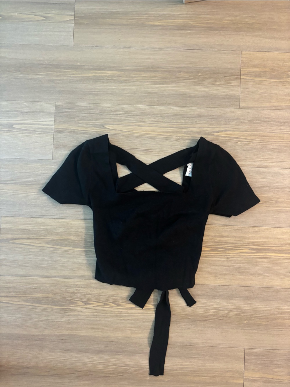 Le Lis Black Crisscross Tie-Back Crop Top